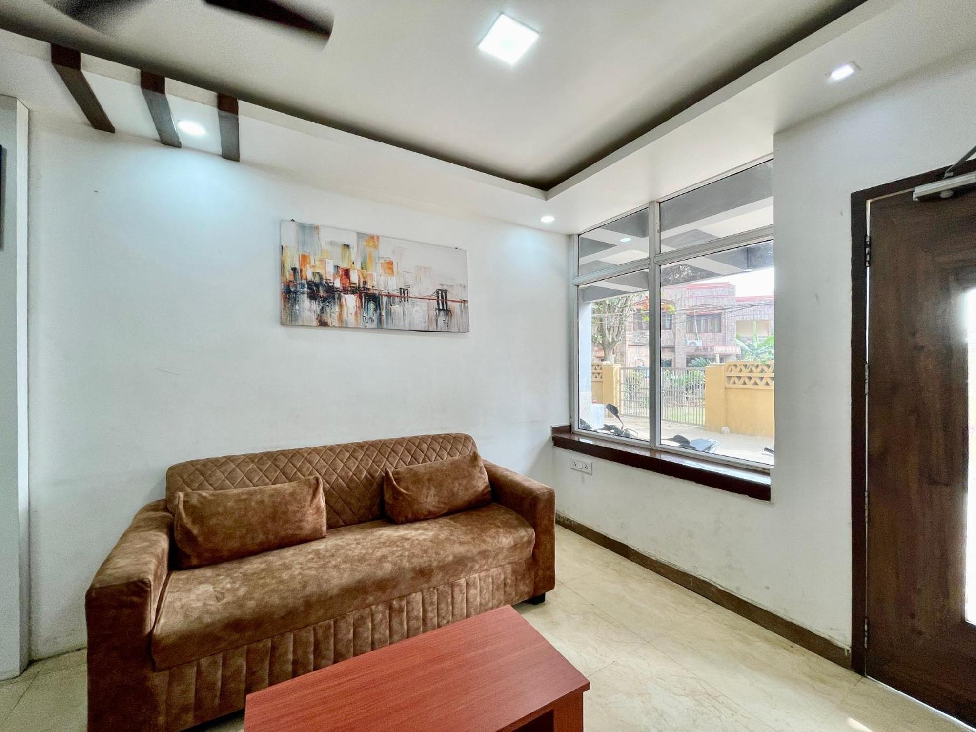 Hotel Subham Beach Inn ! Puri Near-Sea-Beach-And-Temple Fully-Air-Conditioned-Hotel With-Lift-And-Parking-Facility Exterior photo